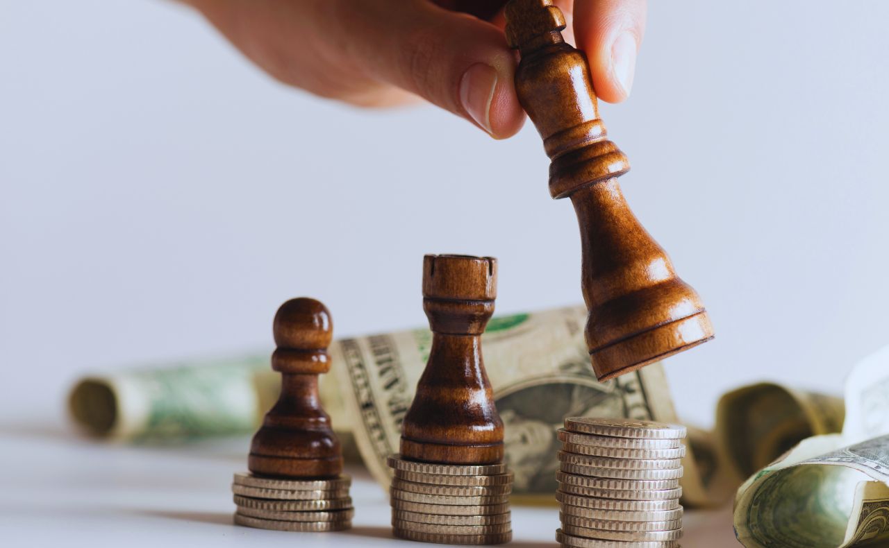 Imagem que representa estratégias para reduzir a carga tributária em 2024 com a Expertzy